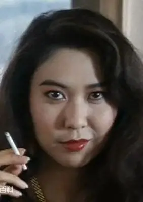 《桃色香居》：禁忌之恋的暗流涌动，青春悸动与罪恶感交织的惊悚镜像